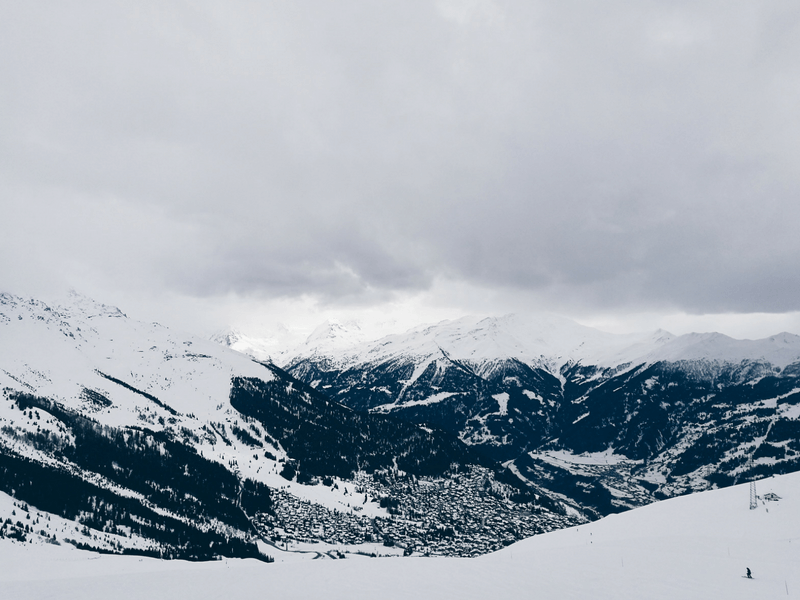 freeride snowboarding in Verbier Swiss Alps